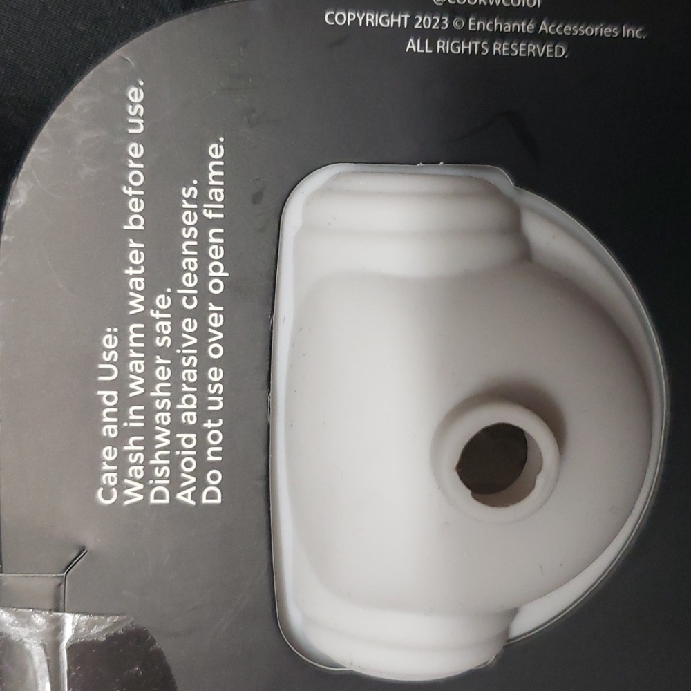 CWC Cook with Color "Gentlemen Skulls" Silicone Molds - Picture 7 of 8